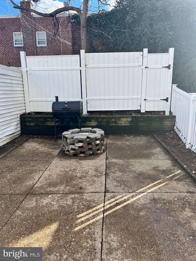 view of patio featuring area for grilling