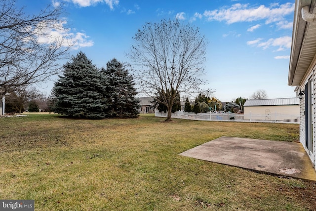 view of yard with a patio area