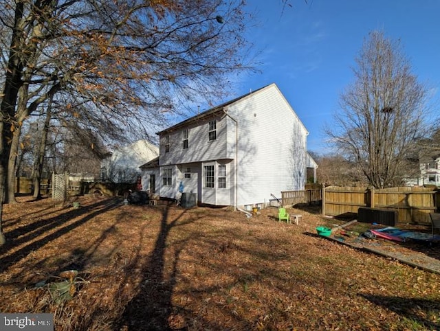 exterior space featuring fence