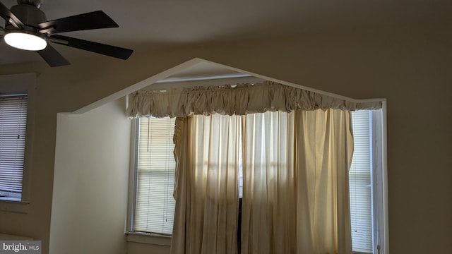 room details featuring ceiling fan