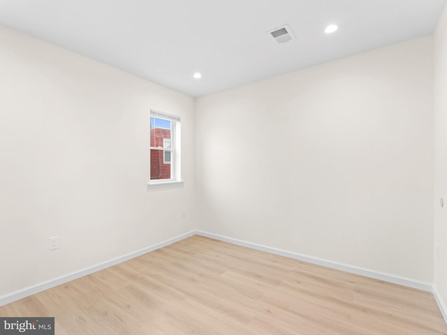 empty room featuring light hardwood / wood-style flooring