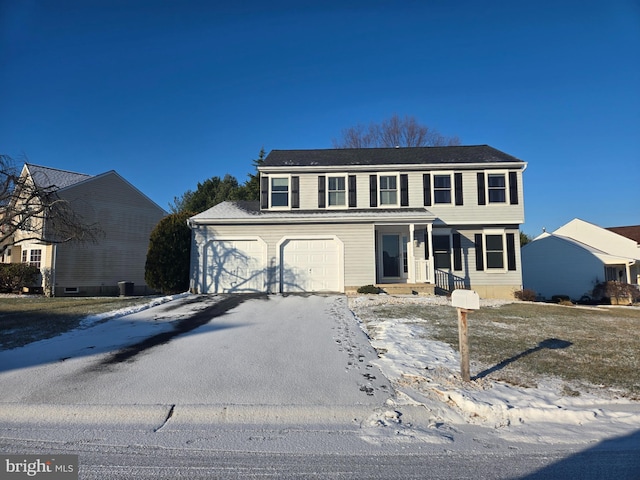 view of front facade featuring a garage