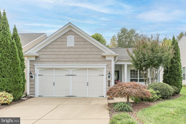 view of front of house featuring a garage