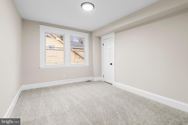 empty room featuring carpet