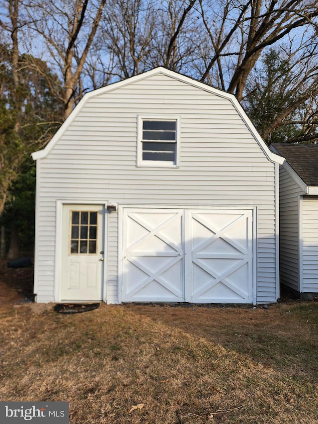 view of outdoor structure