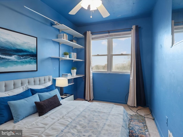 bedroom with ceiling fan