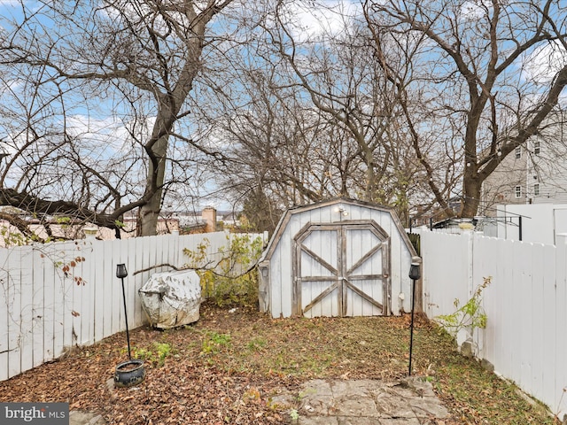 view of outbuilding