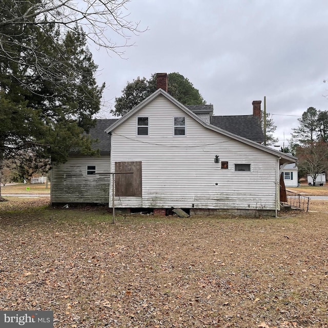 view of property exterior