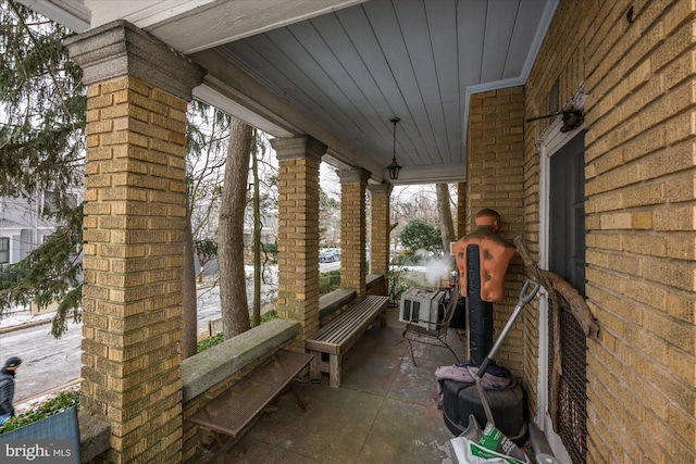 view of patio / terrace with covered porch