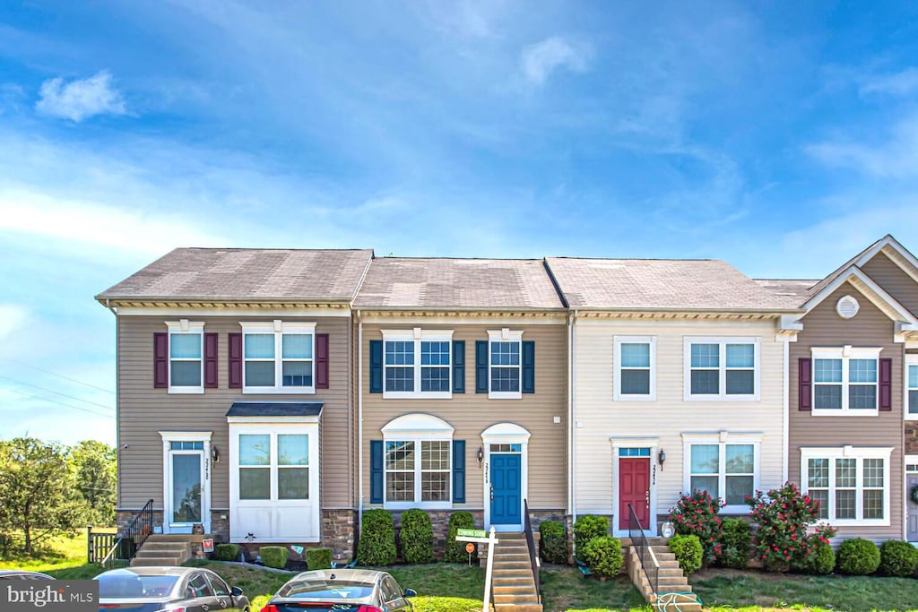 view of townhome / multi-family property