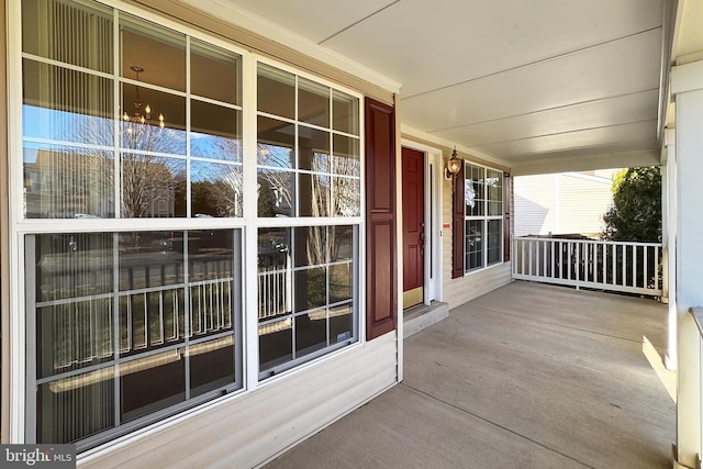 balcony featuring covered porch