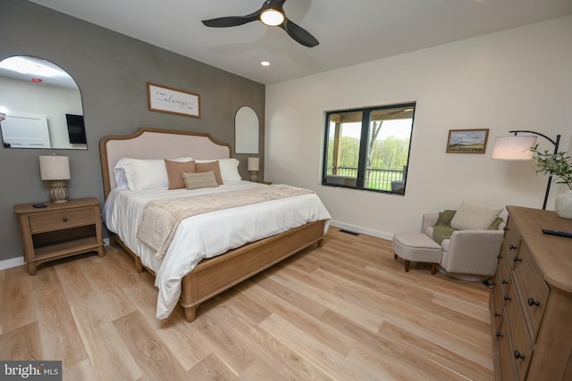 bedroom featuring light wood-style floors, baseboards, recessed lighting, and ceiling fan