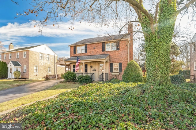 view of front of home featuring covered porch