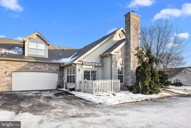 view of front of house featuring a garage