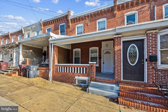 multi unit property with a porch