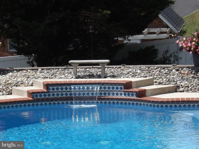 view of swimming pool