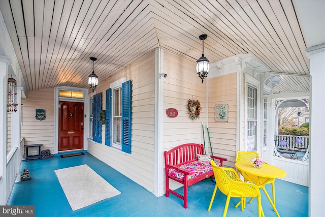 view of patio / terrace with covered porch