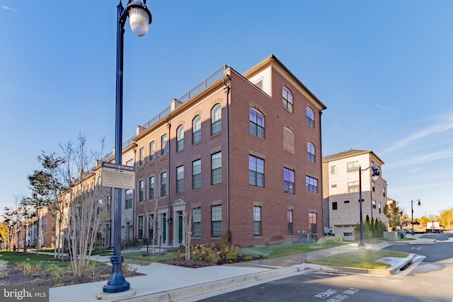 627 Halsey Way, Oxon Hill, MD 20745 - view of building exterior featuring uncovered parking