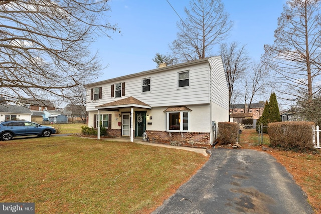 front of property with a front yard