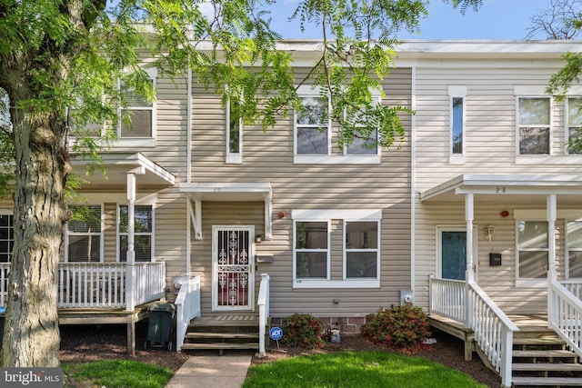 view of townhome / multi-family property