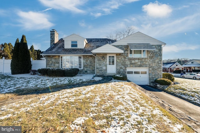 view of front of property featuring a garage