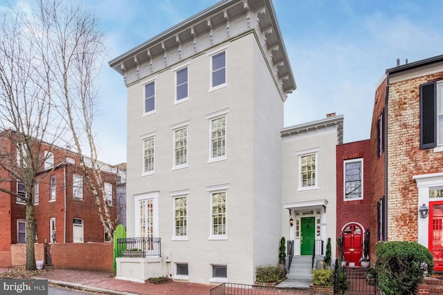 view of italianate house