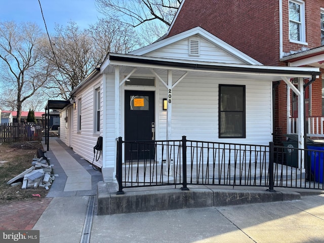 view of front of house