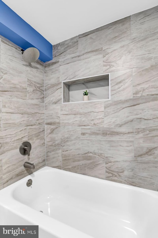 bathroom featuring shower / bathtub combination