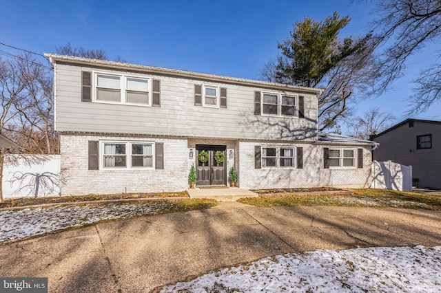 view of front of property