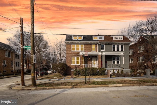 view of front of home with covered porch