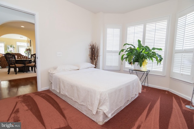 bedroom with carpet flooring