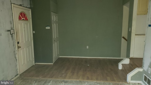 entryway featuring dark hardwood / wood-style floors