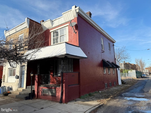 view of front of house