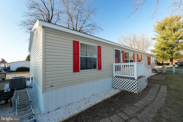 view of front of property featuring central AC