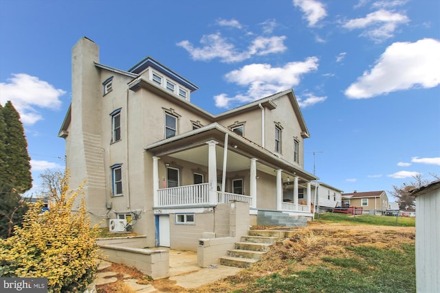 view of front facade with covered porch