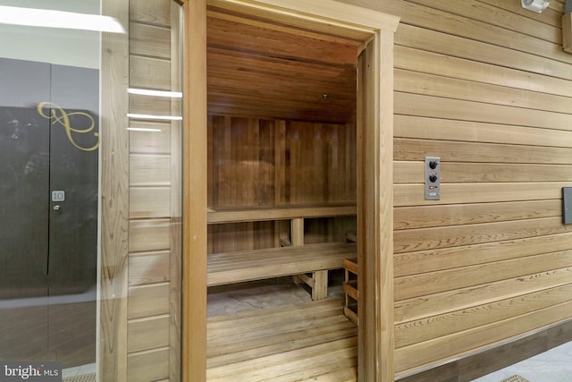 view of sauna / steam room