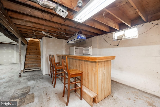 basement with bar area