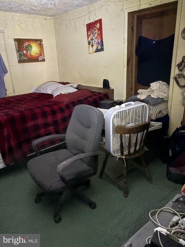 bedroom featuring carpet flooring