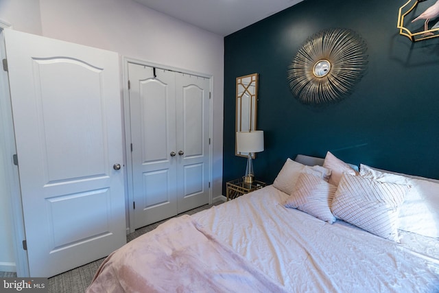 bedroom with a closet