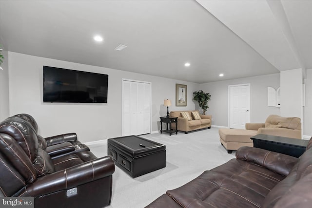 living room with carpet