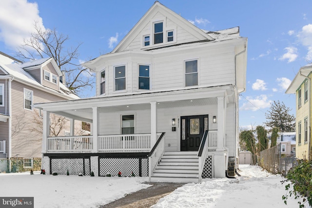 view of front of property featuring a porch