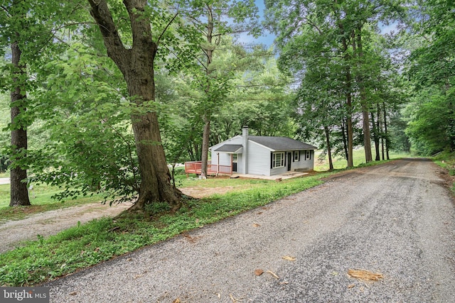 view of front of home featuring a wooden deck