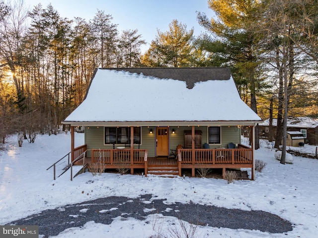 view of front of house with a porch