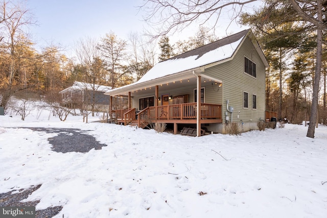 view of front of home with covered porch