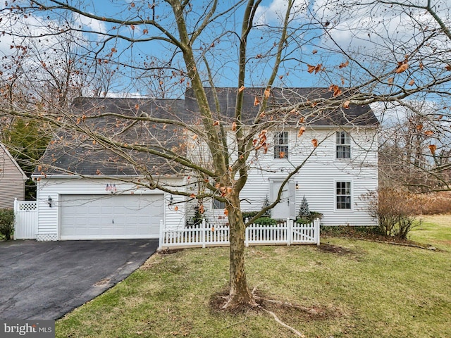 view of front of home with a front yard