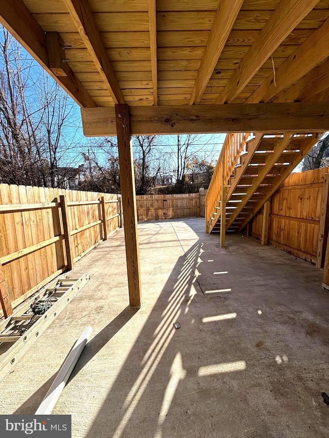 view of yard featuring a patio