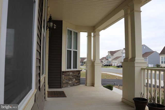 view of patio / terrace with covered porch