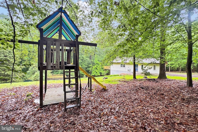 5284 Davis Ford Rd, Woodbridge, VA 22192 - view of play area