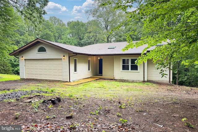 5284 Davis Ford Rd, Woodbridge, VA 22192 - ranch-style house with an attached garage and asphalt driveway