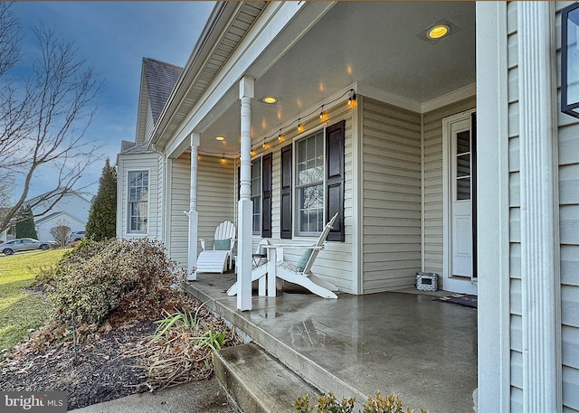 property entrance with a porch